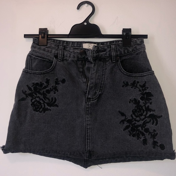 Cotton On Dresses & Skirts - • COTTON ON MINI DENIM SKIRT •